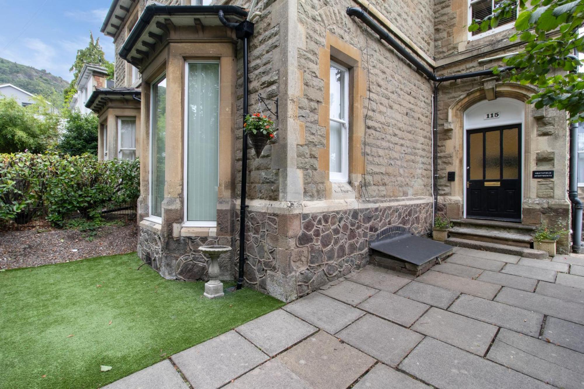 Elegant Malvhina Retreat On The Malvern Hills Great Malvern Exterior photo